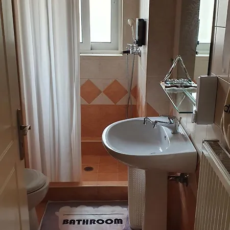 Apartament Vresthenisden *
