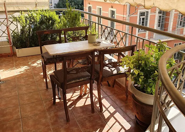 Vresthenisden Αθήνα